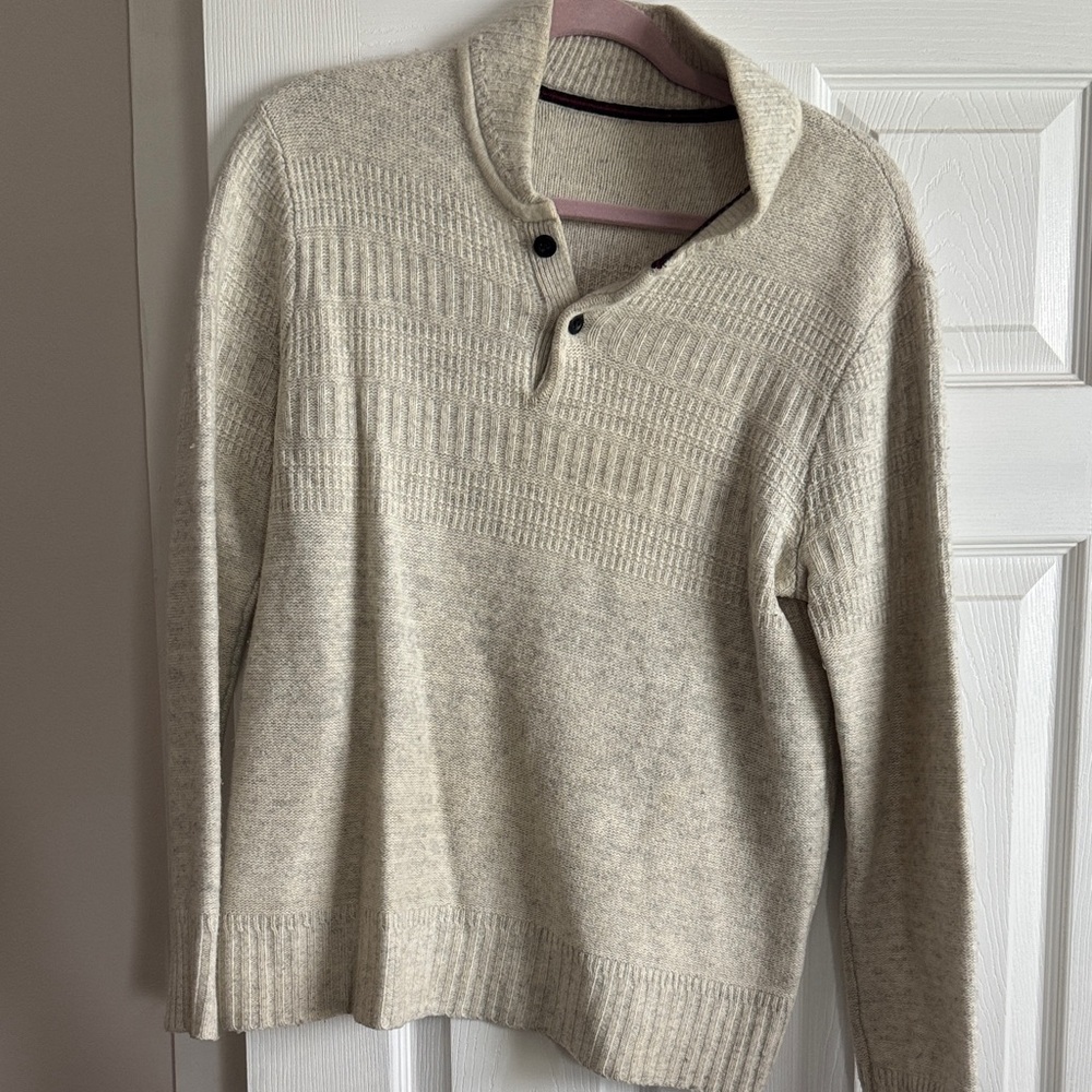 Victorinox Men's Merino Wool Henley Sweater in Cream, men’s Small-Medium,